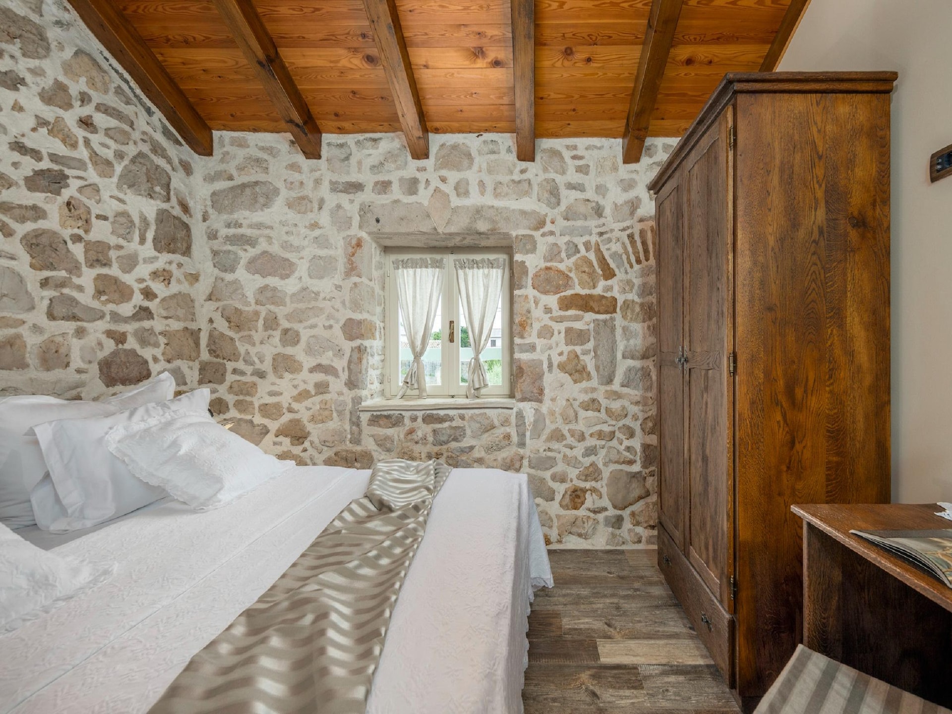 8-persoons villa met privézwembad in Posedarje - foto 19