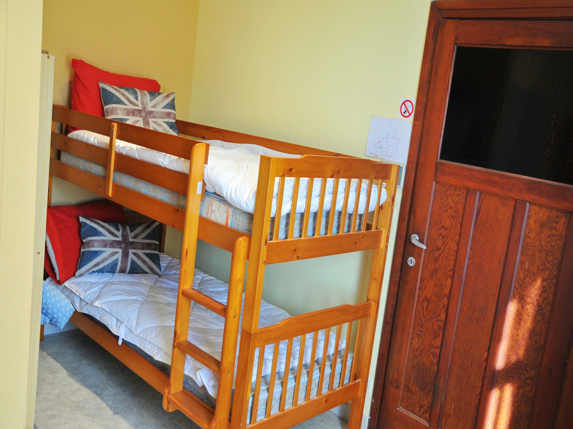 In het centrum van Bastogne: 8-persoons vakantiehuis Stone Lodge - foto 13