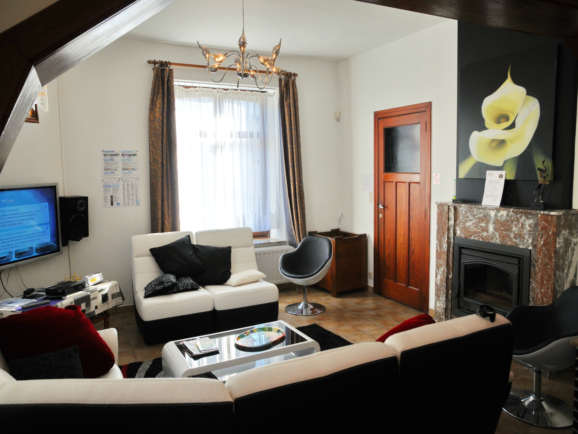 In het centrum van Bastogne: 8-persoons vakantiehuis Stone Lodge - foto 7