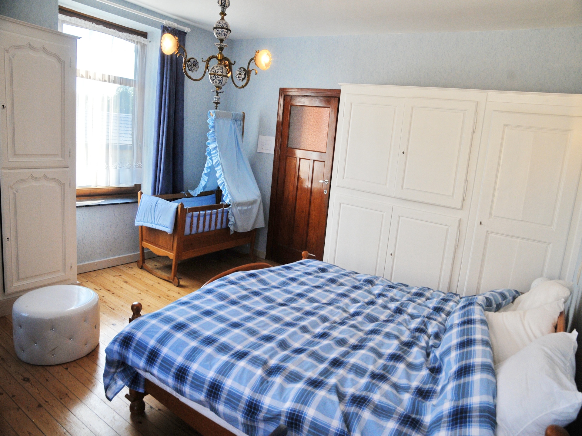 In het centrum van Bastogne: 8-persoons vakantiehuis Stone Lodge - foto 14