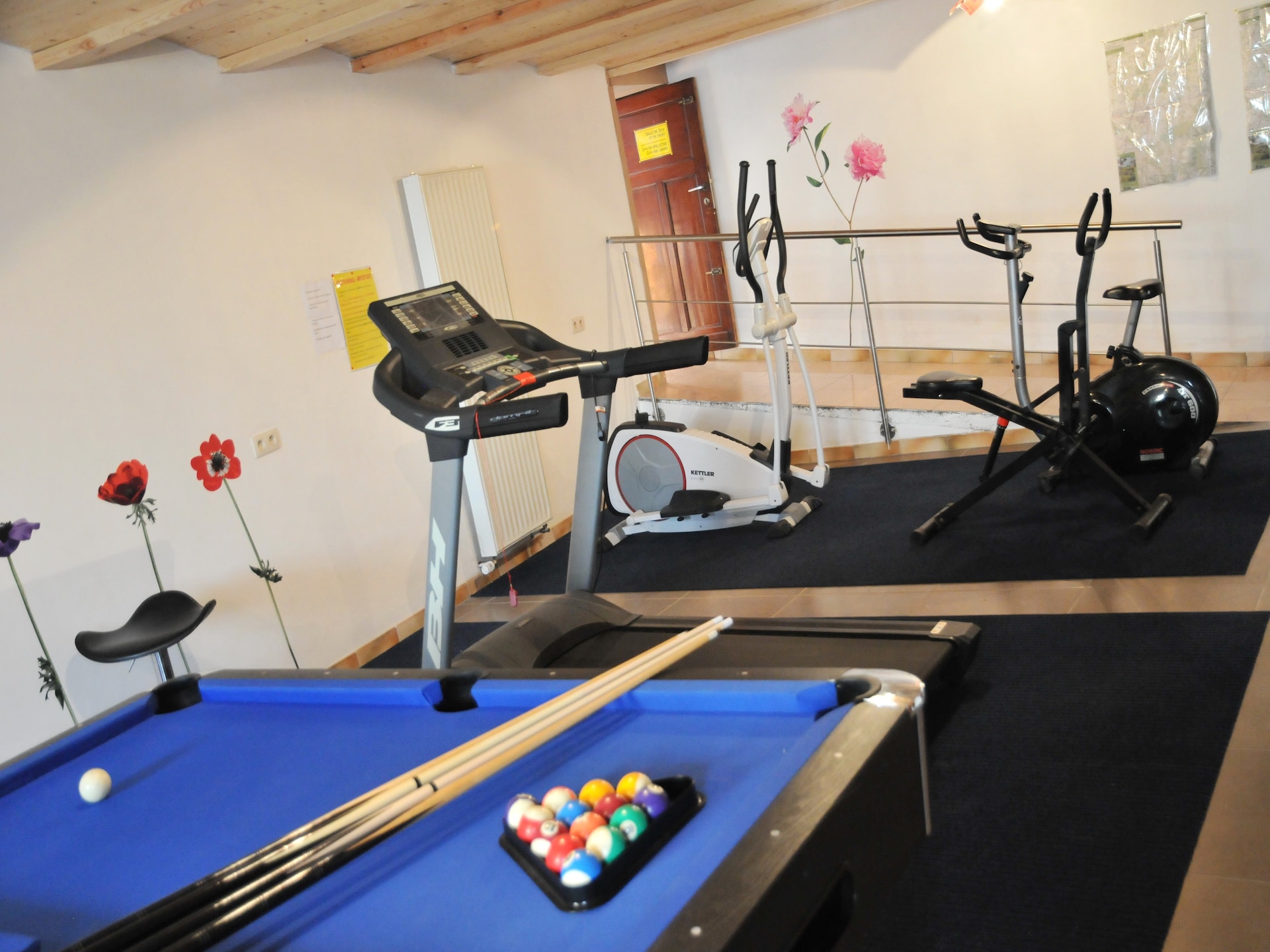 In het centrum van Bastogne: 8-persoons vakantiehuis Stone Lodge - foto 16