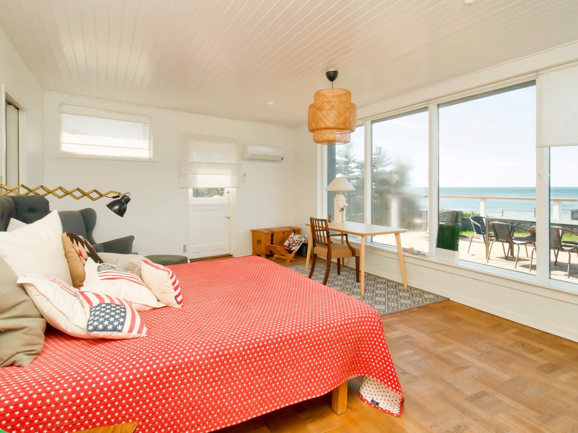 Luxe vakantiehuis direct aan zee in Græsted met panoramisch uitzicht voor 12 personen - foto 24