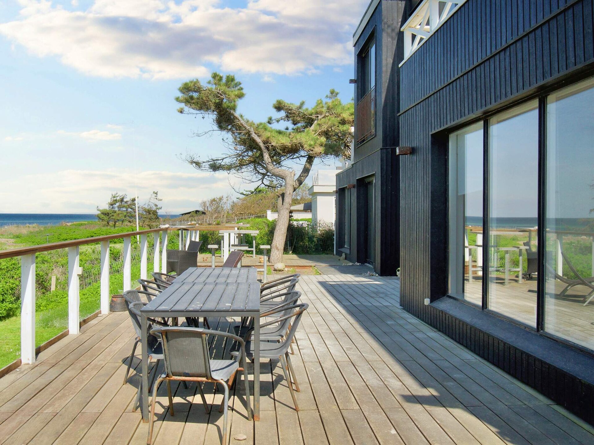 Luxe vakantiehuis direct aan zee in Græsted met panoramisch uitzicht voor 12 personen - foto 33
