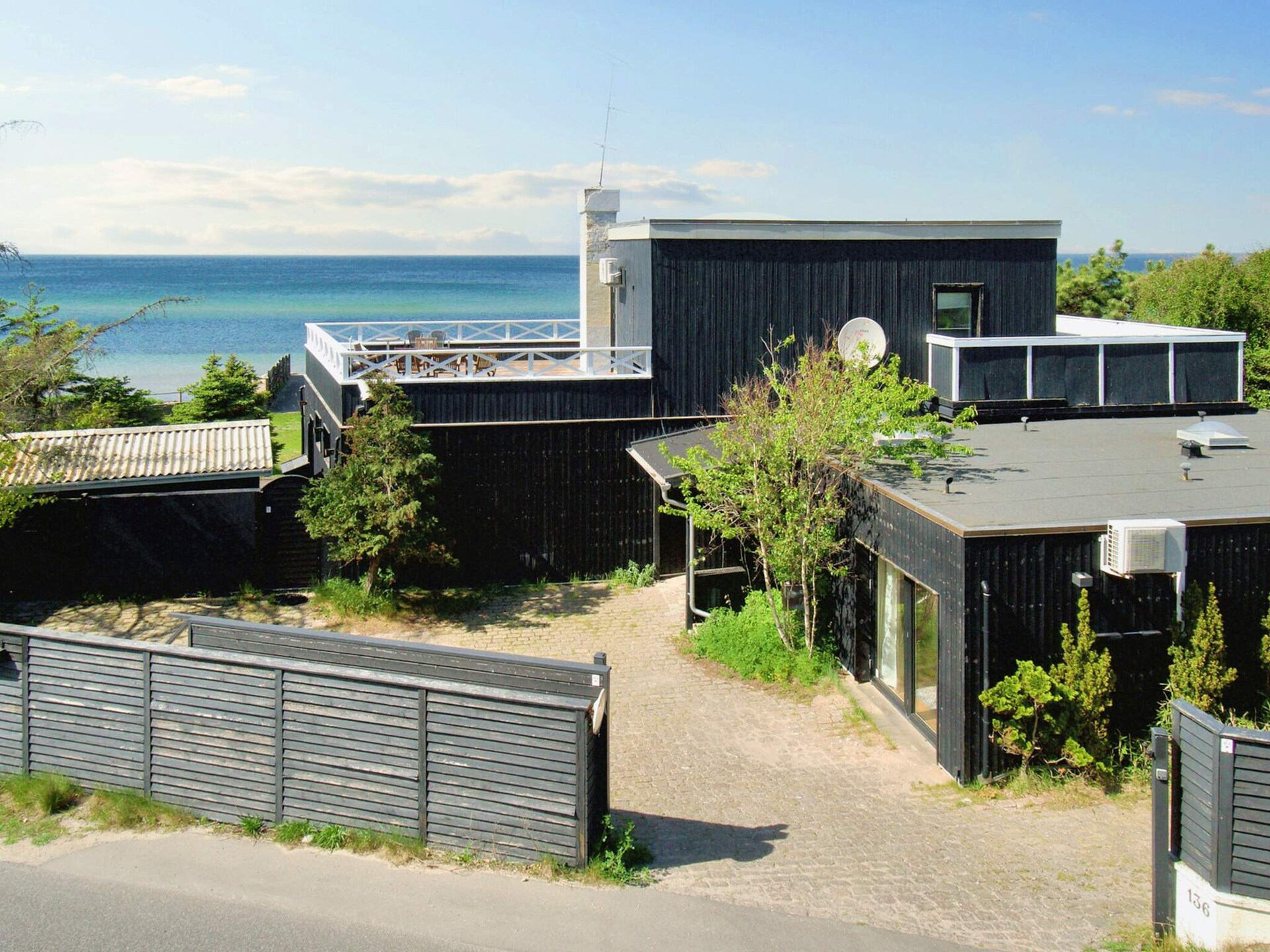 Luxe vakantiehuis direct aan zee in Græsted met panoramisch uitzicht voor 12 personen - foto 41