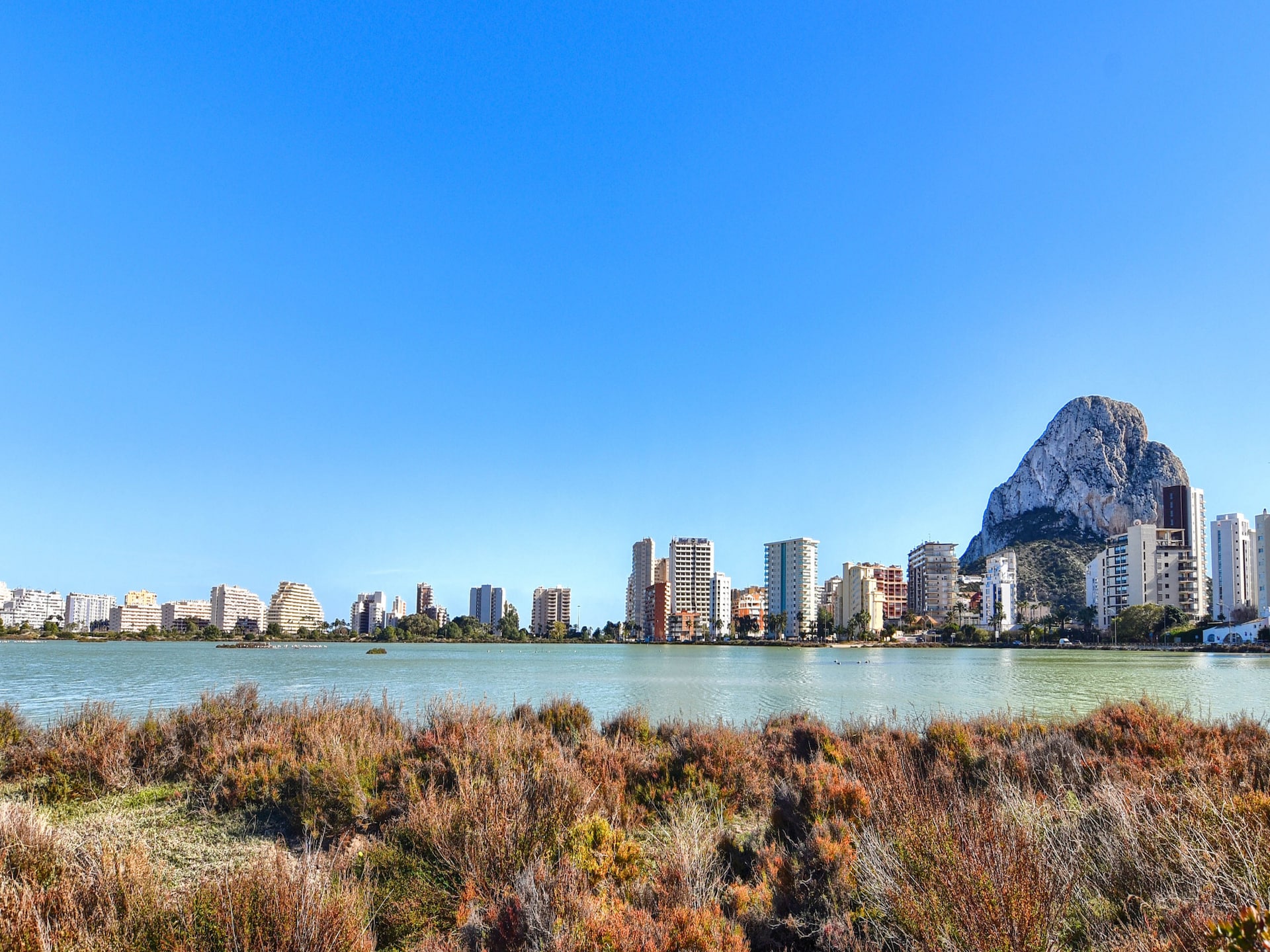 Centraal gelegen villa in Calpe met privézwembad vlakbij het strand - foto 38