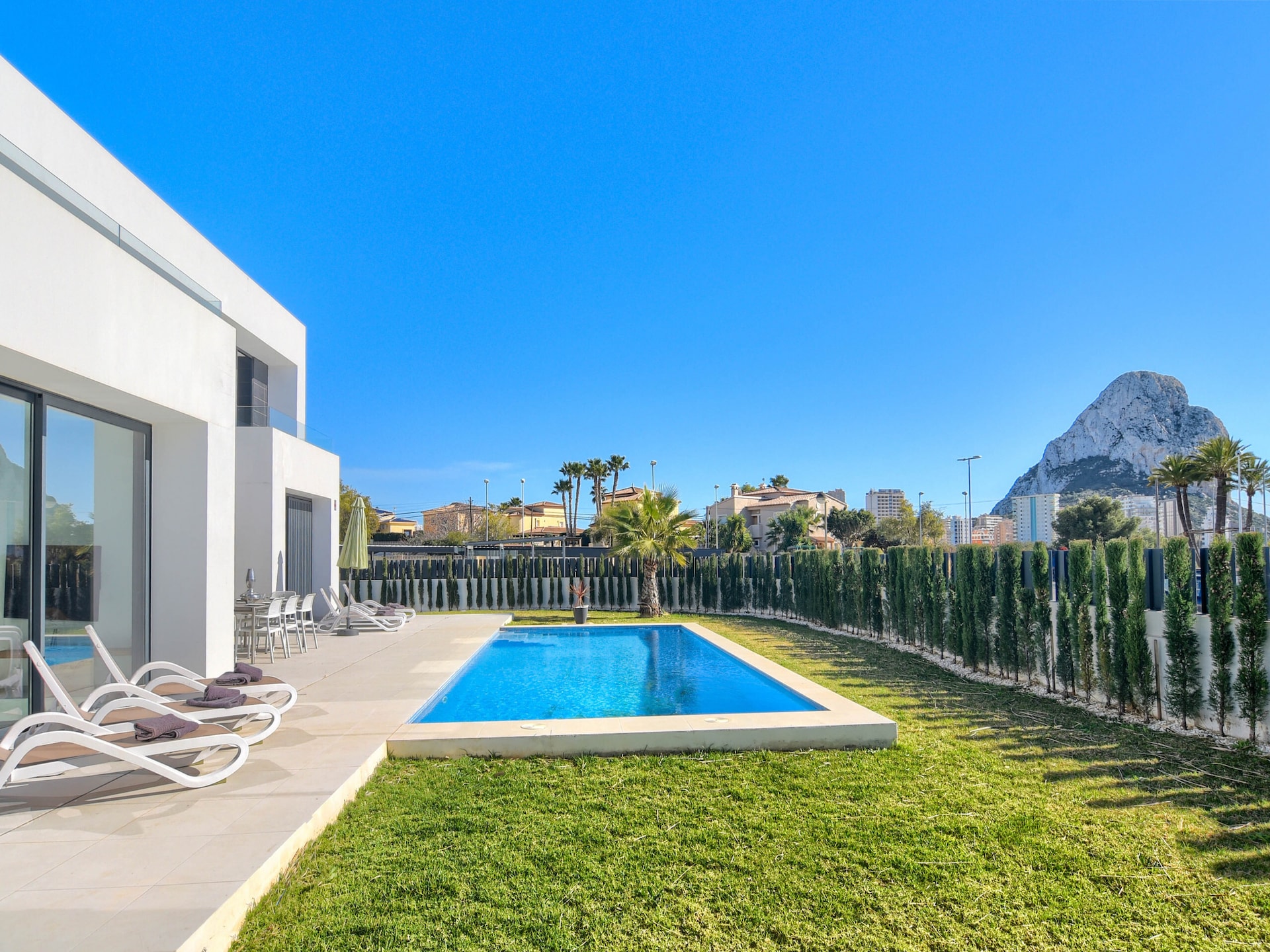 Centraal gelegen villa in Calpe met privézwembad vlakbij het strand - foto 31