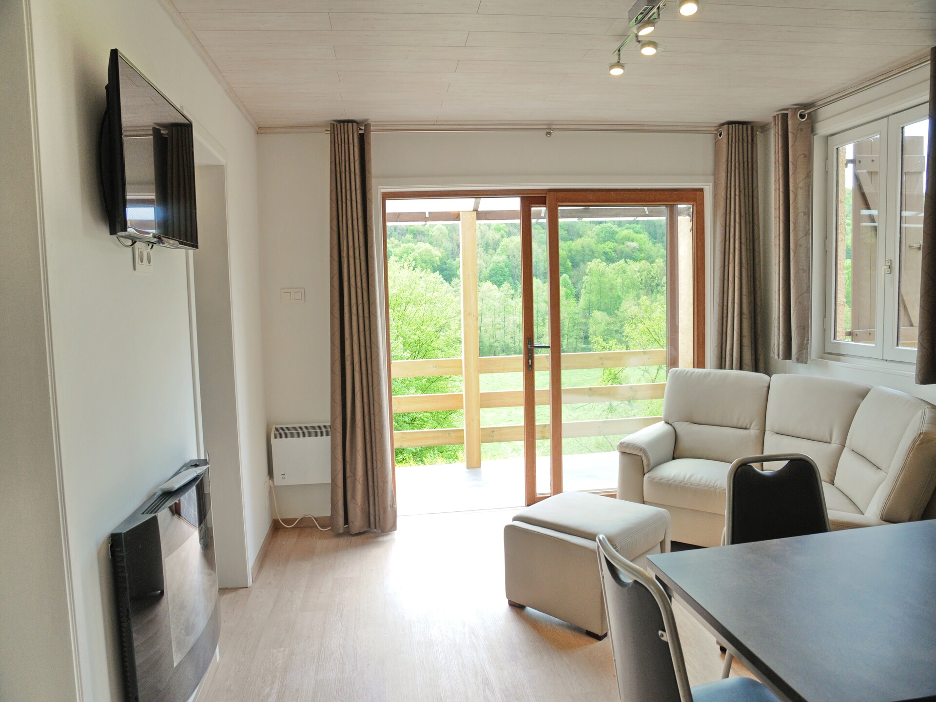 Knus chalet aan de Ourthe met omheinde tuin in Durbuy - foto 7