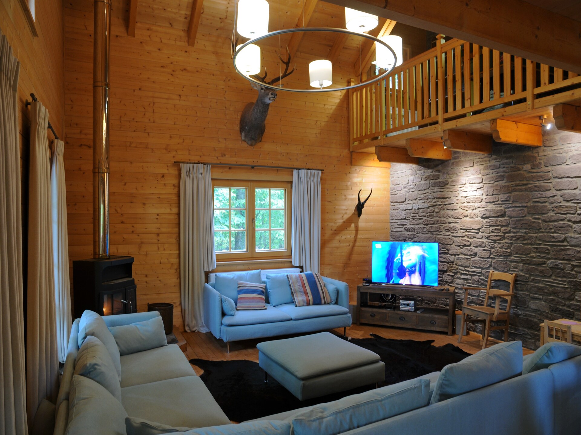 12-persoons chalet met houtkachel en speeltuin in Bomal-Sur-Ourthe - foto 8