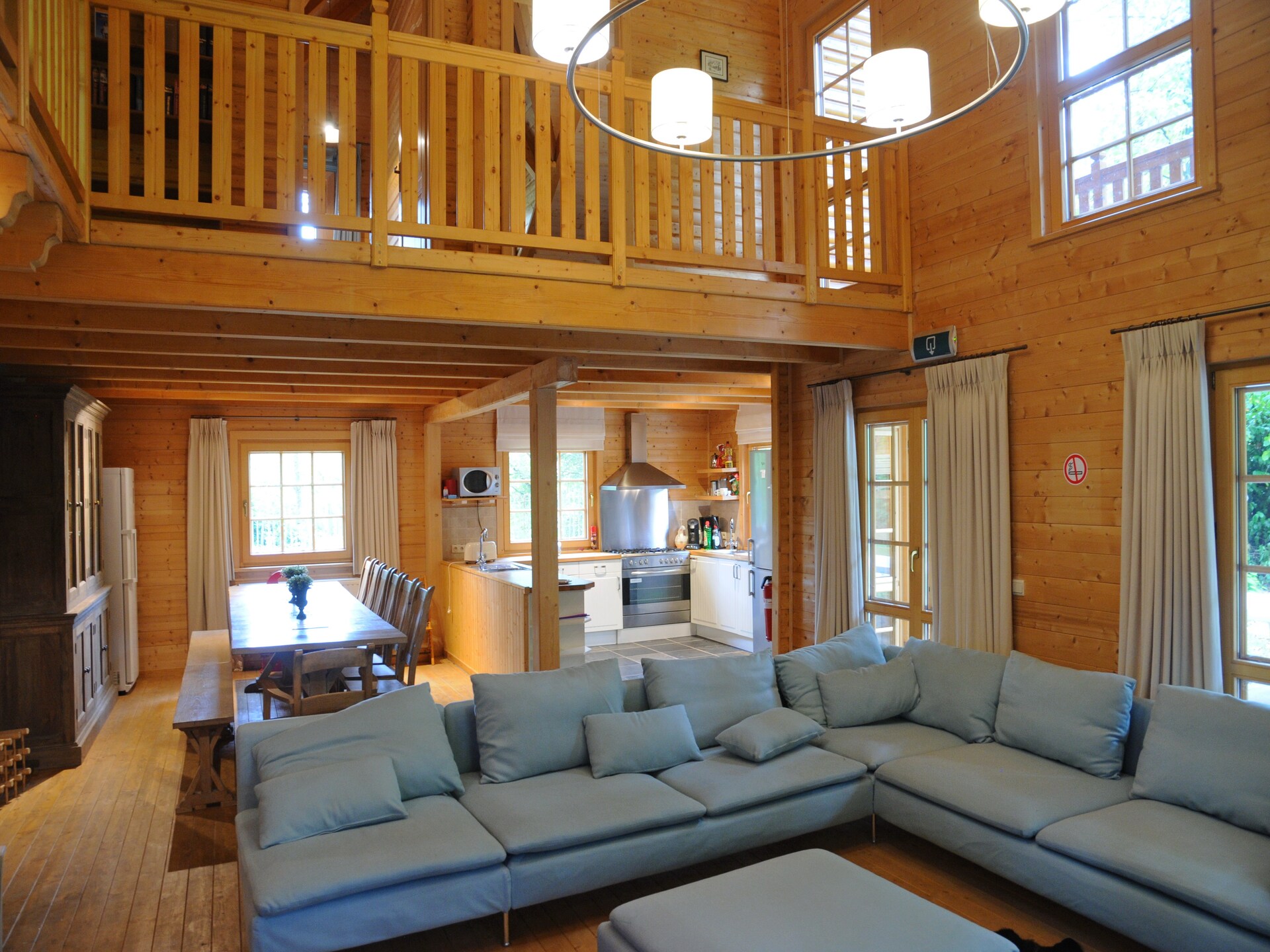 12-persoons chalet met houtkachel en speeltuin in Bomal-Sur-Ourthe - foto 9