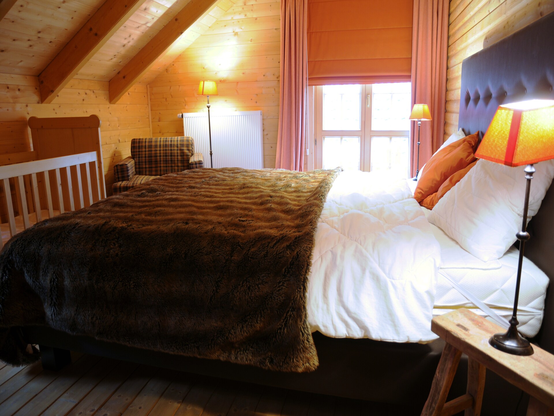 12-persoons chalet met houtkachel en speeltuin in Bomal-Sur-Ourthe - foto 11