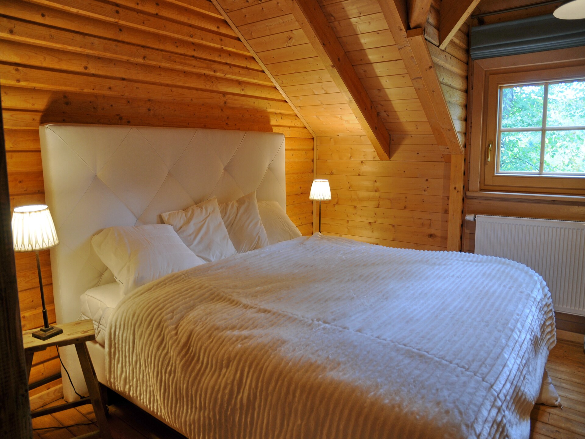 12-persoons chalet met houtkachel en speeltuin in Bomal-Sur-Ourthe - foto 12