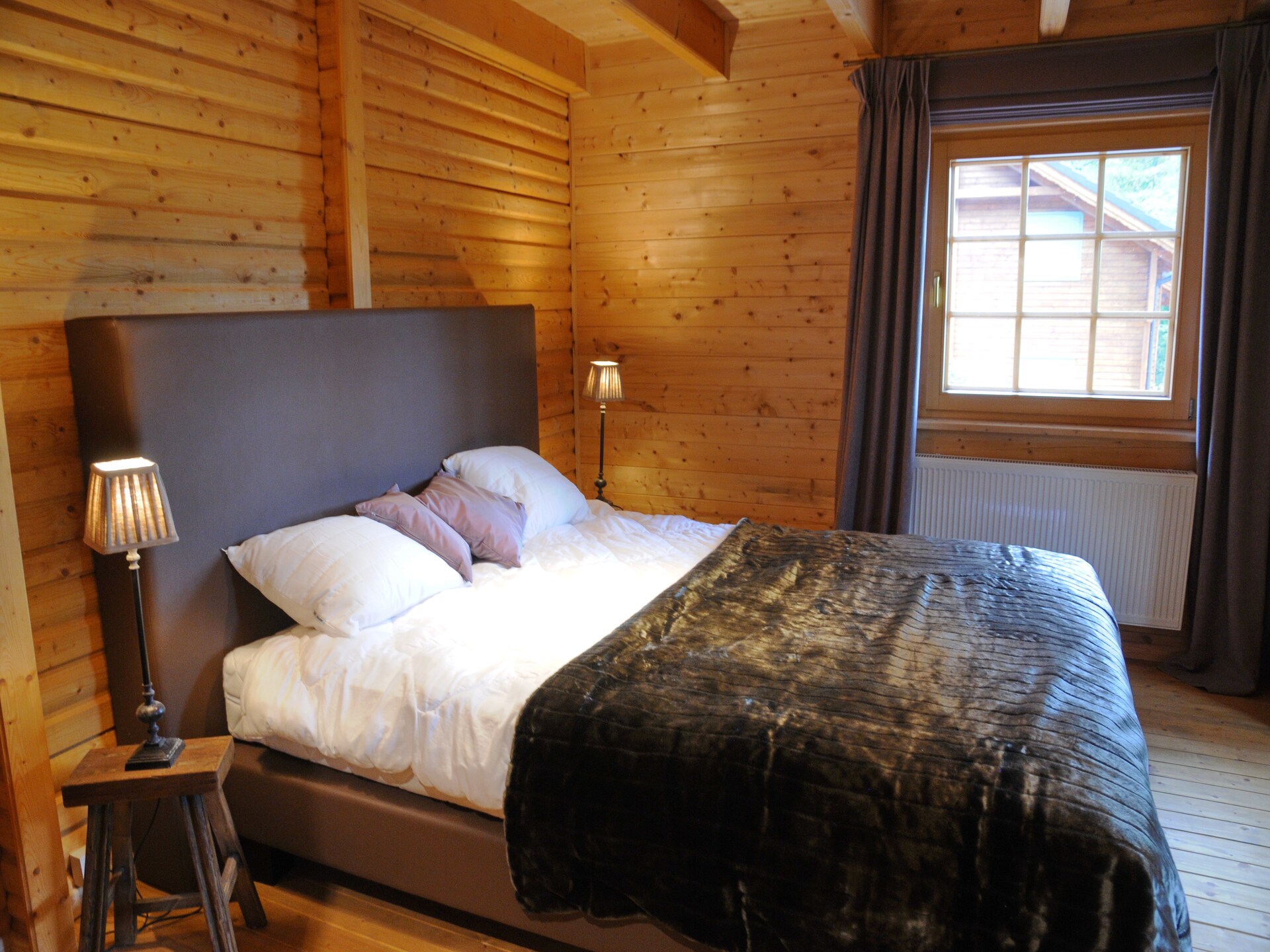 12-persoons chalet met houtkachel en speeltuin in Bomal-Sur-Ourthe - foto 4