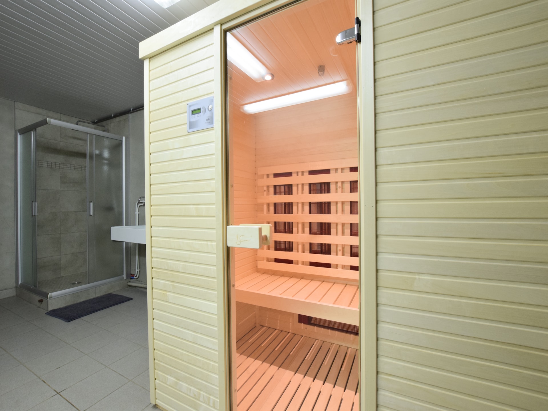 Ruim vakantiehuis in Rogery voor 8 personen met sauna - foto 4