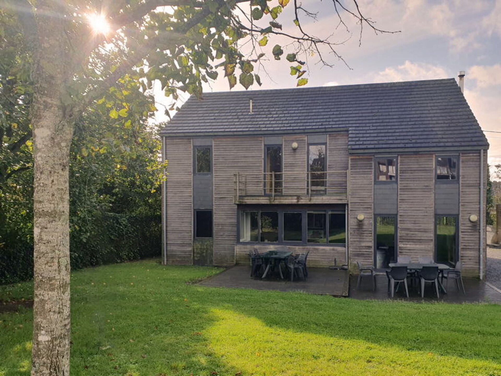 Ruim chalet voor 12 personen met sauna en speelruimte nabij Durbuy - foto 1
