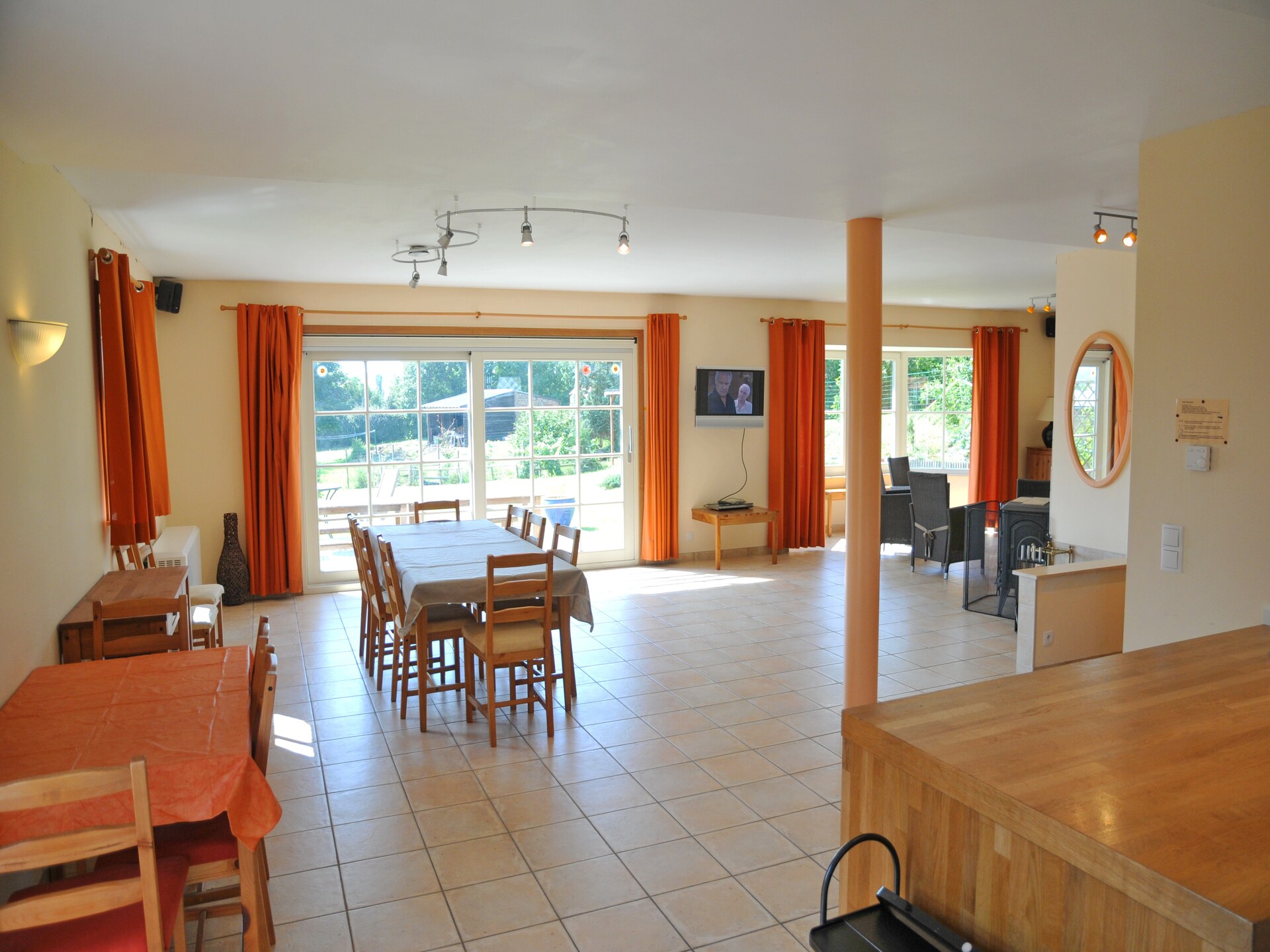Villa Achille: Ruim vakantiehuis voor 12 personen met wellness in Somme-Leuze - foto 8