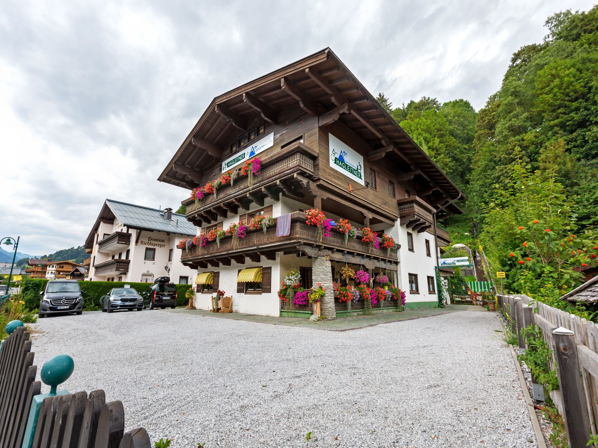 Knus appartement midden in Saalbach, 500m van de skilift - foto 1