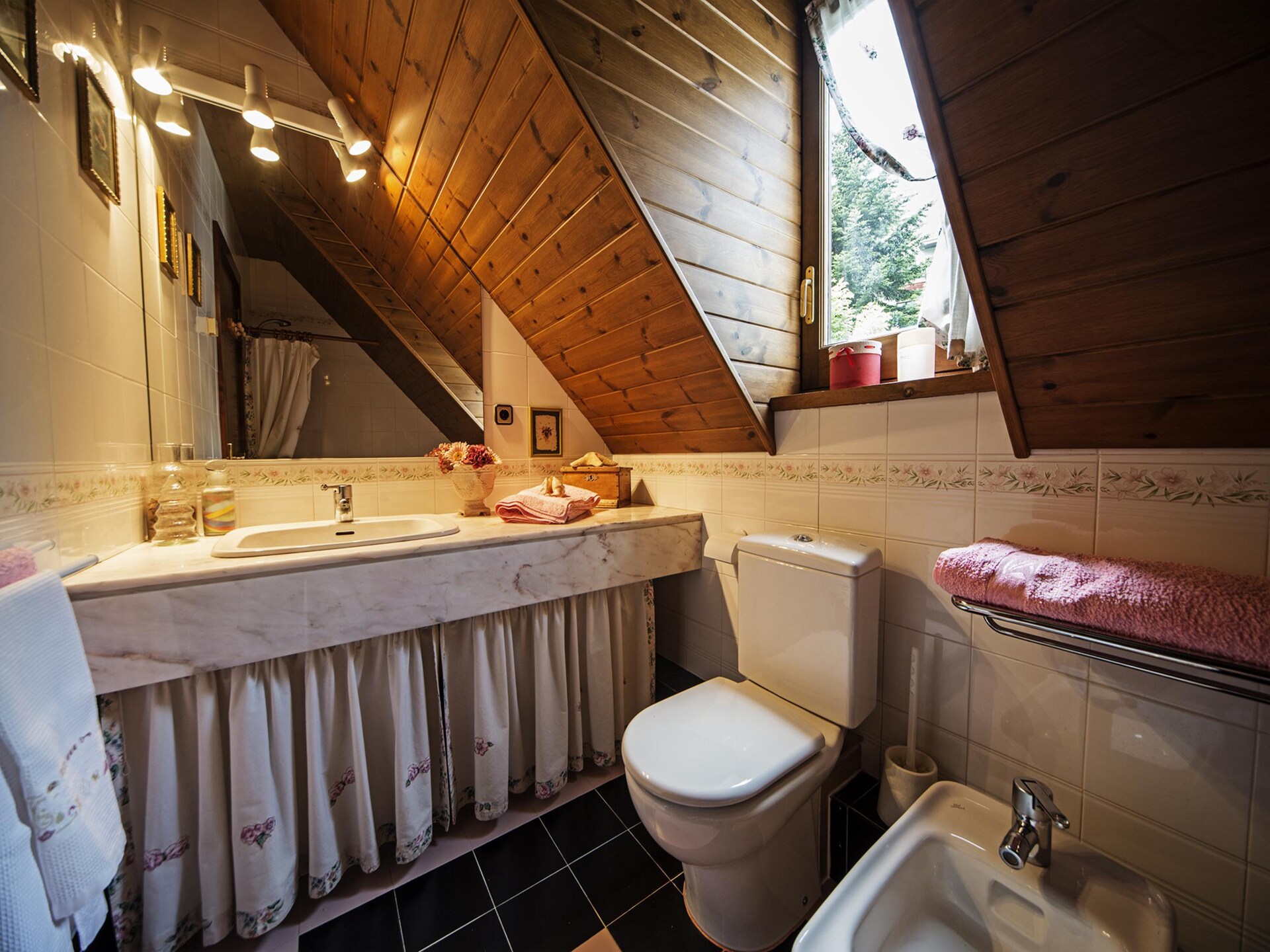 Casa Pepe 10: Ruim stenen huis met tuin en bergzicht in Vielha - foto 31