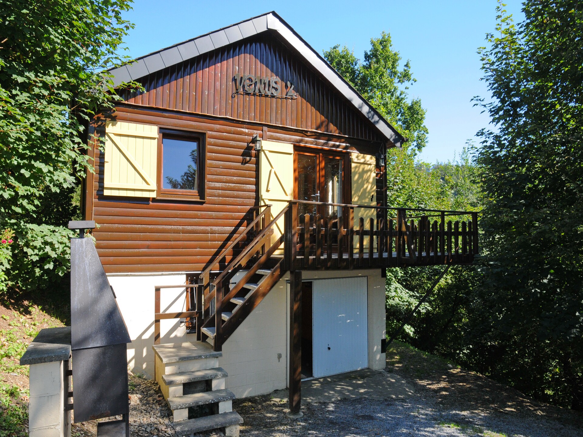 Panoramisch chalet met sauna en uitzicht op de Ourthe in La Roche - foto 1