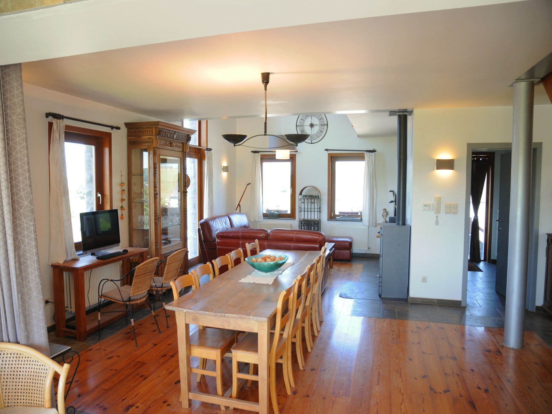 9-persoons natuursteenwoning met sauna en veranda in Bonsin - foto 4