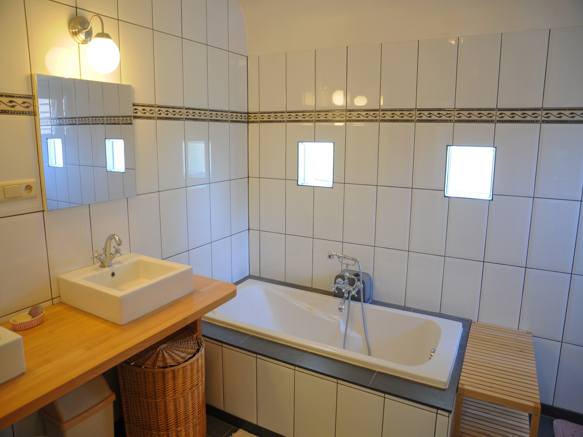 9-persoons natuursteenwoning met sauna en veranda in Bonsin - foto 17