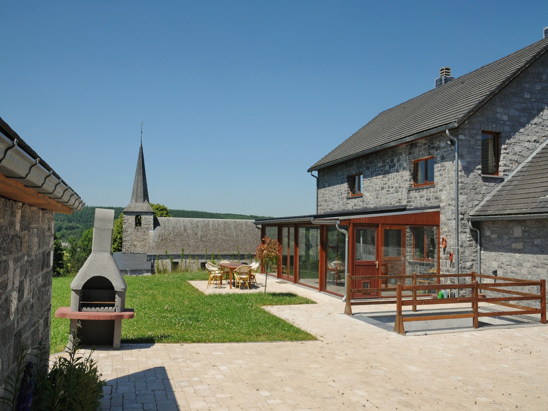 9-persoons natuursteenwoning met sauna en veranda in Bonsin - foto 21