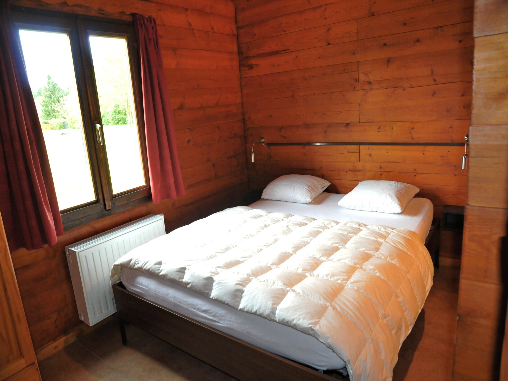 9-persoons bungalow met sauna en haard in Hour - foto 6