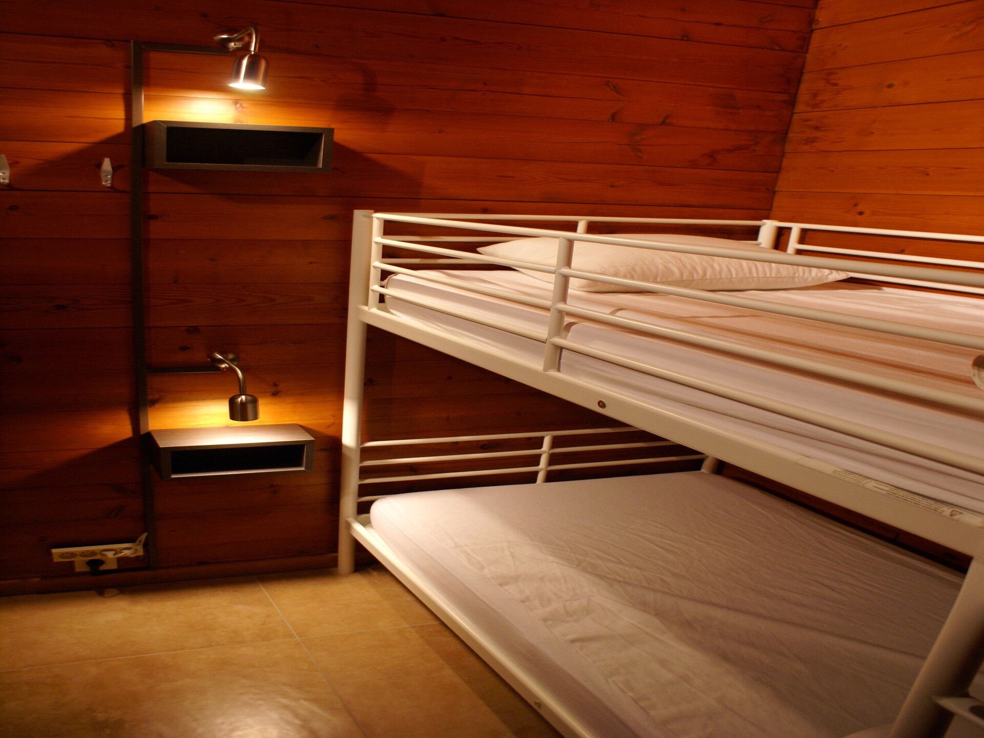 9-persoons bungalow met sauna en haard in Hour - foto 9