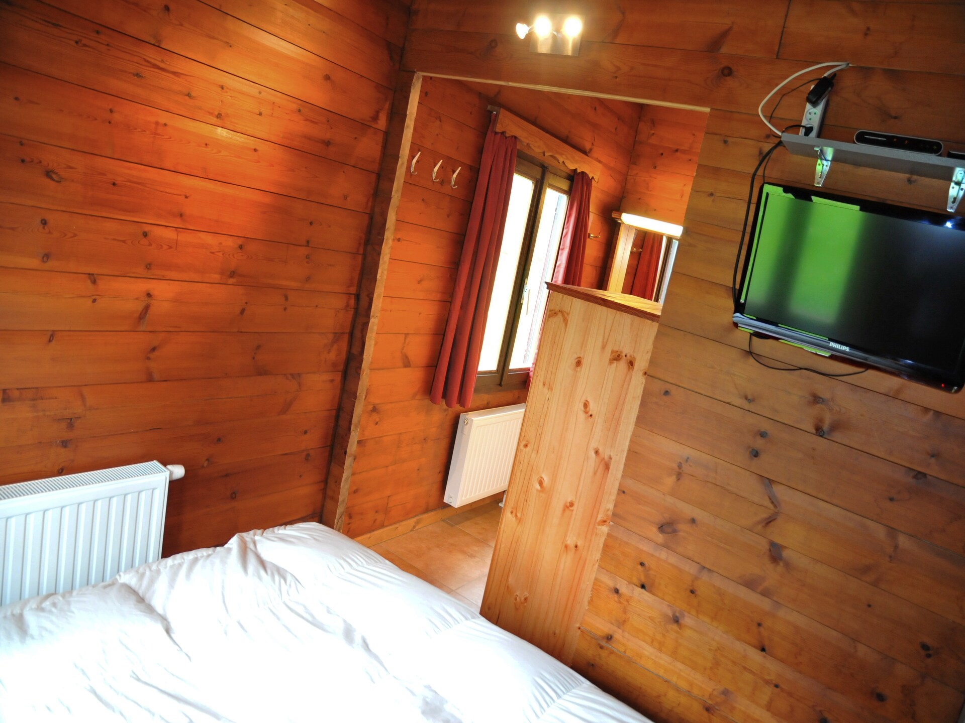 9-persoons bungalow met sauna en haard in Hour - foto 8