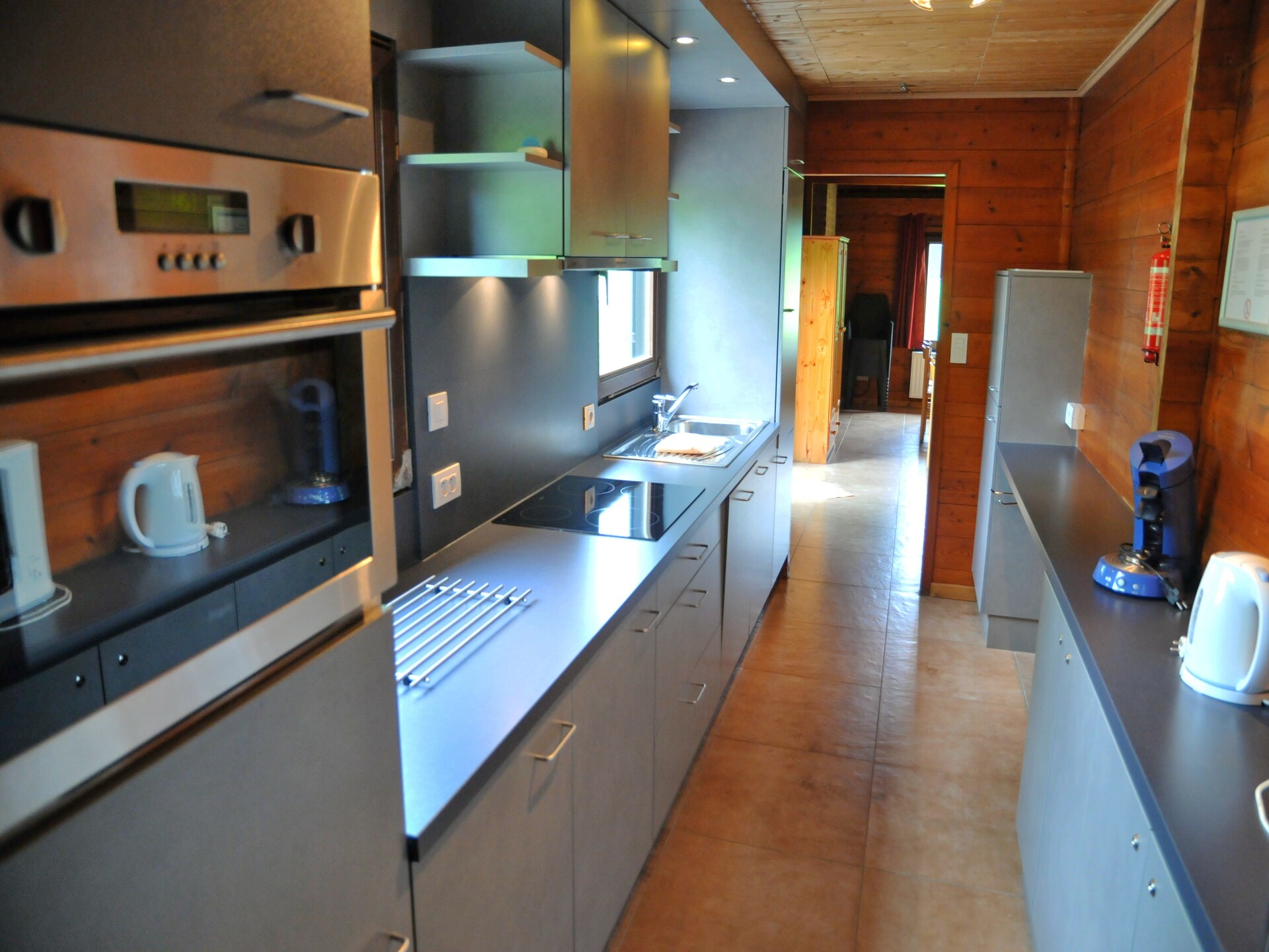 9-persoons bungalow met sauna en haard in Hour - foto 5