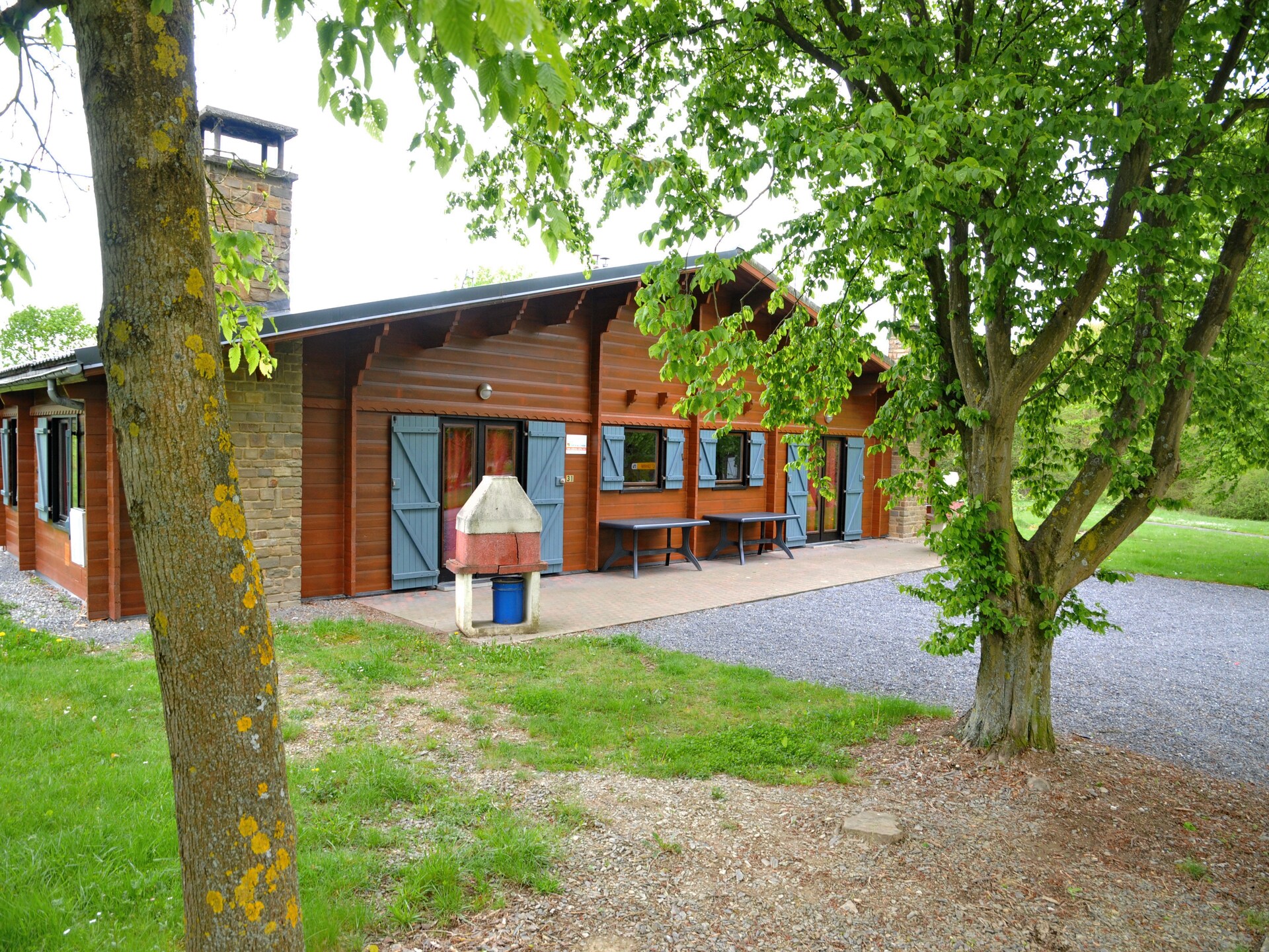 9-persoons bungalow met sauna en haard in Hour - foto 1