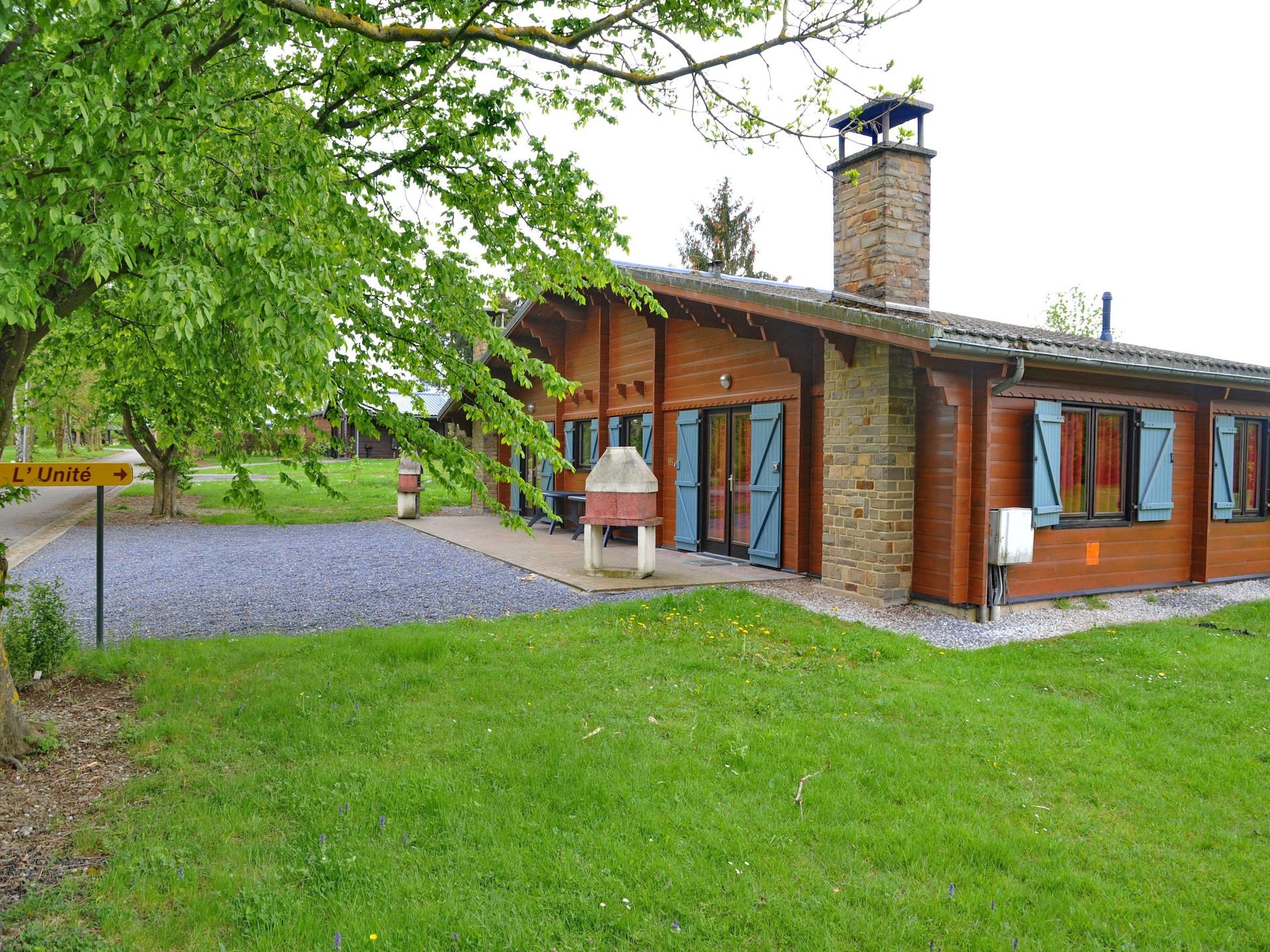 9-persoons bungalow met sauna en haard in Hour - foto 2