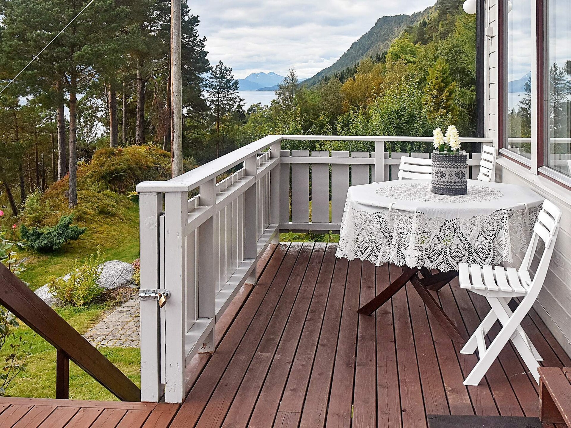 Ruim vakantiehuis in Eidsvåg direct aan het Langfjord - foto 12