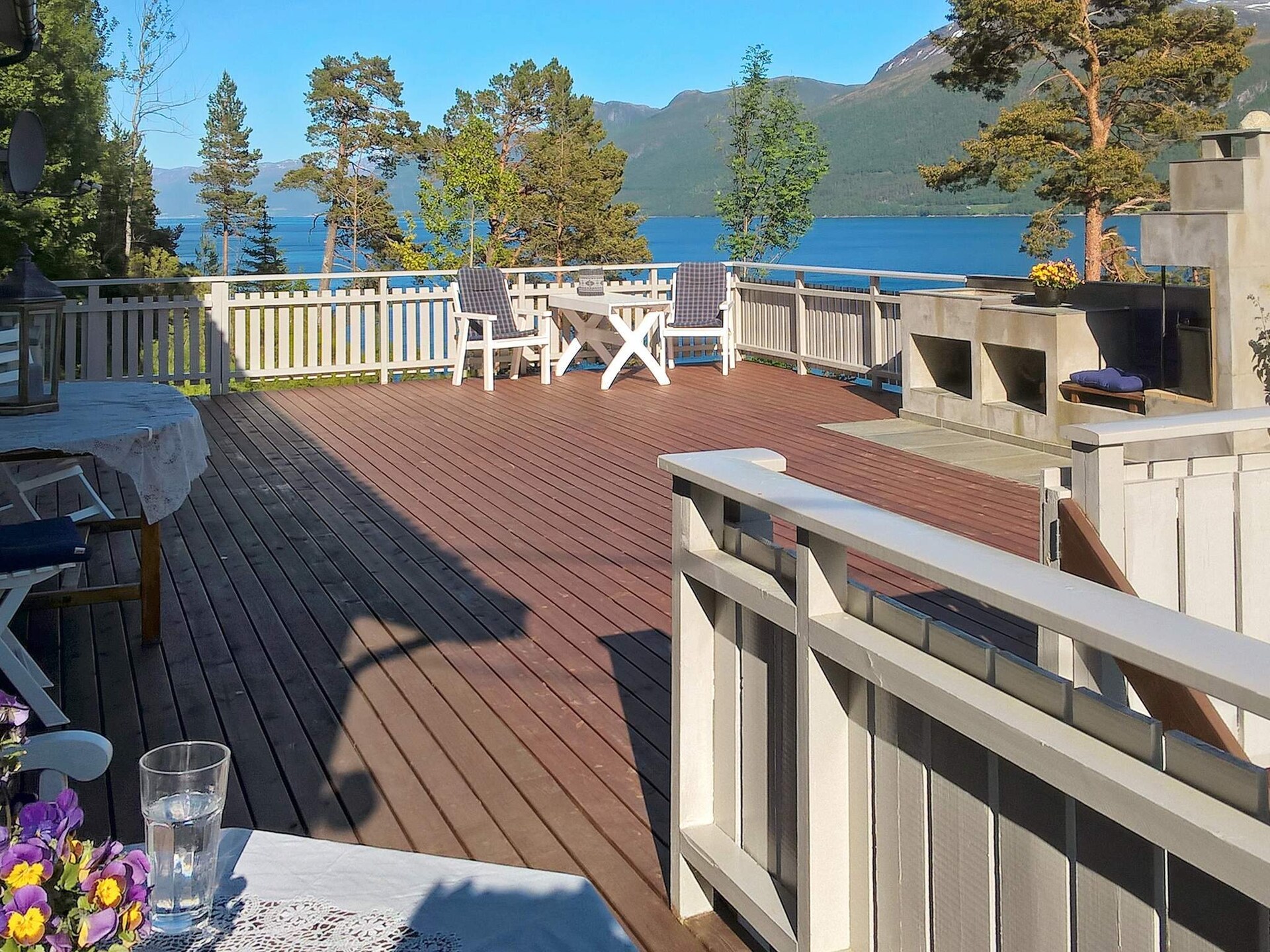 Ruim vakantiehuis in Eidsvåg direct aan het Langfjord - foto 15