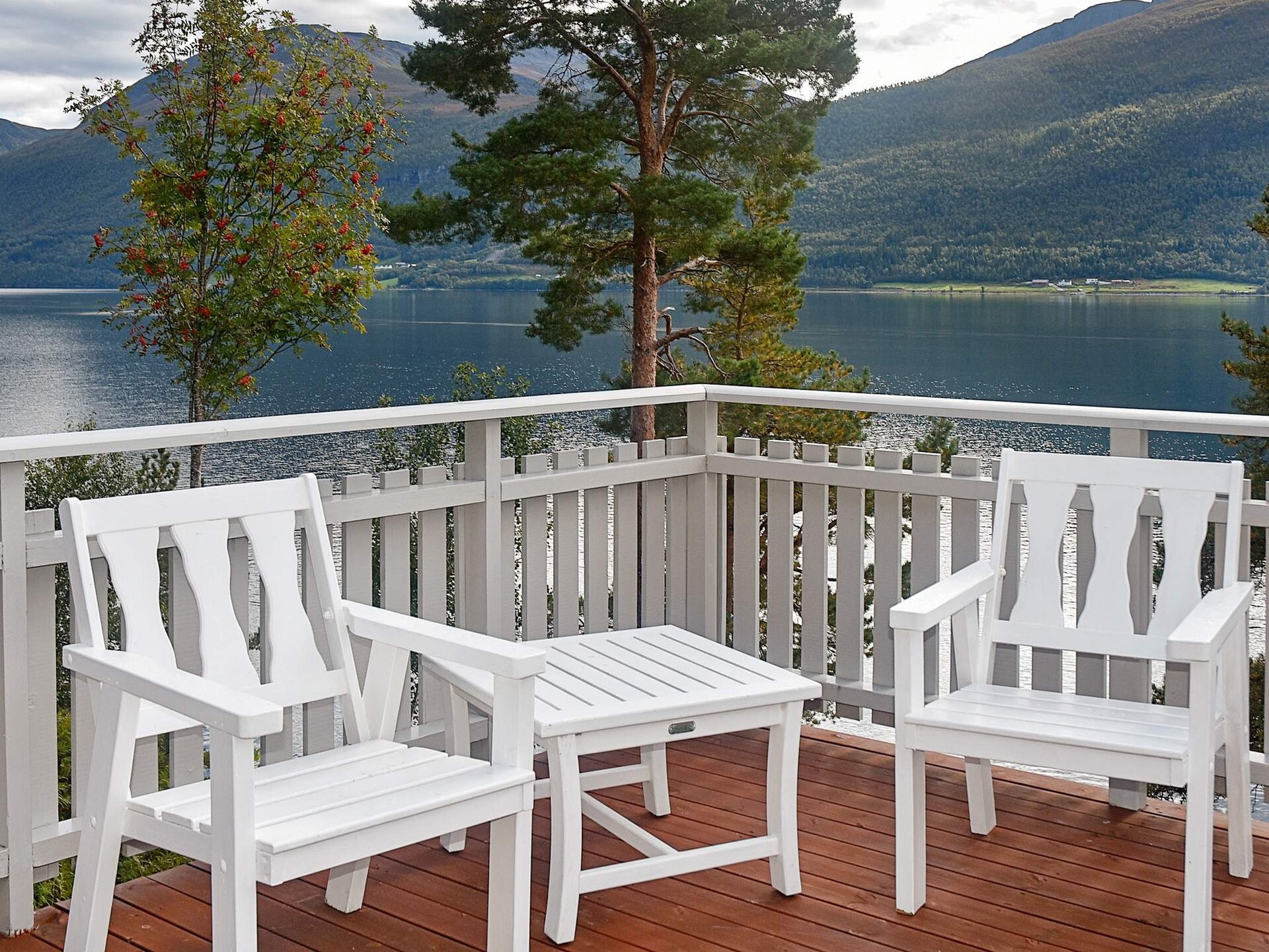 Ruim vakantiehuis in Eidsvåg direct aan het Langfjord - foto 23