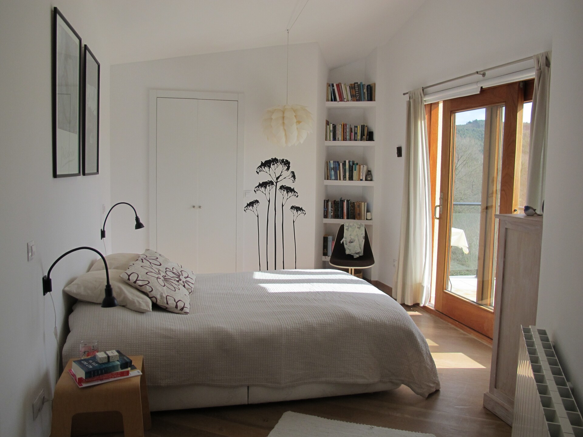 Ruim vakantiehuis met 4 slaapkamers, tuin en bubbelbad nabij Santander - foto 17
