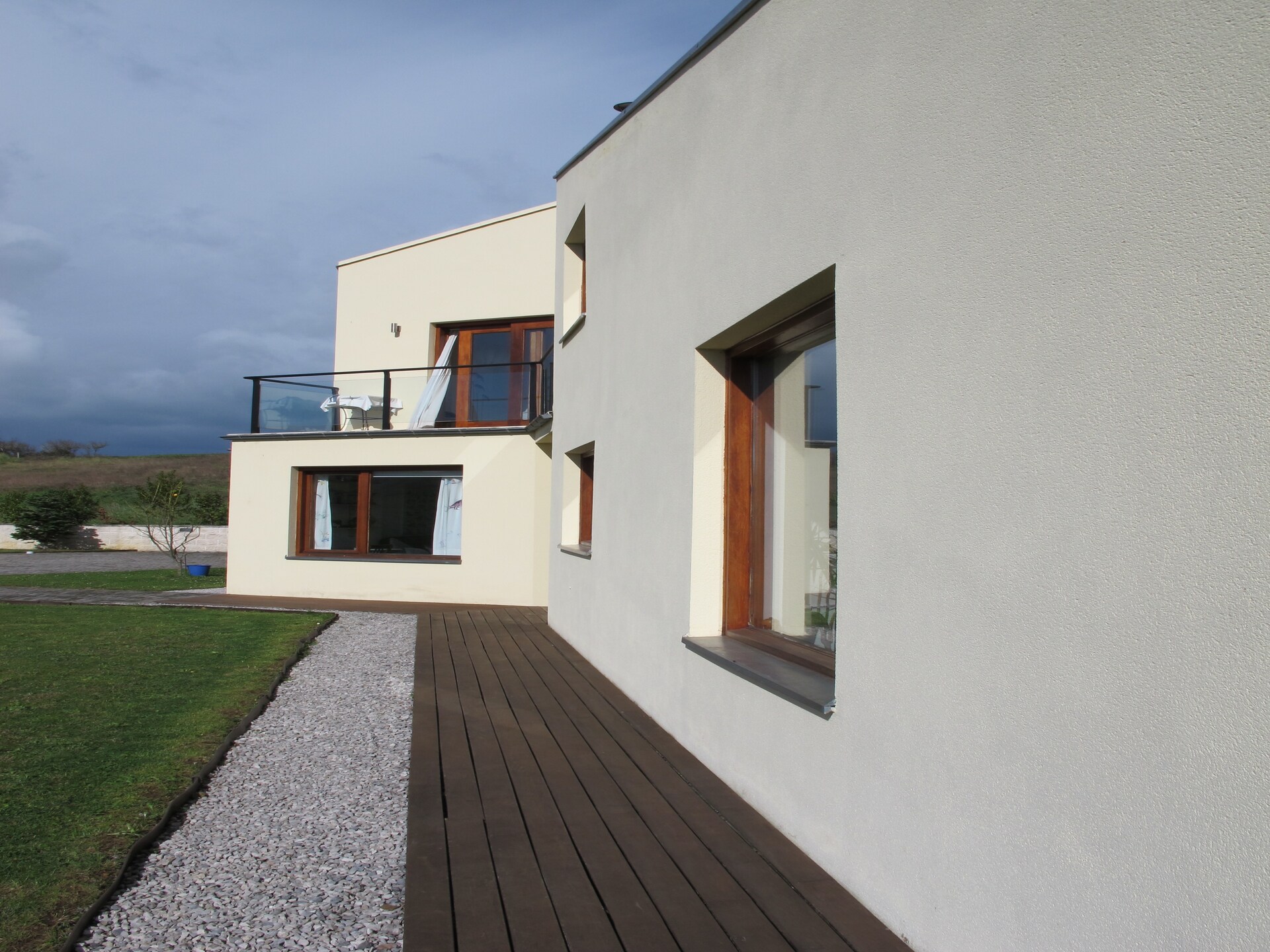 Ruim vakantiehuis met 4 slaapkamers, tuin en bubbelbad nabij Santander - foto 8