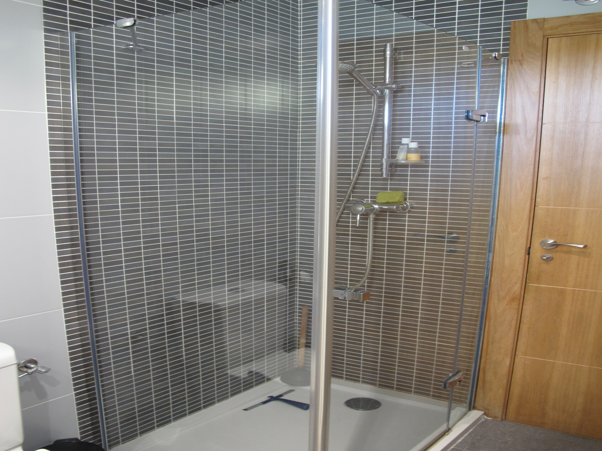 Ruim vakantiehuis met 4 slaapkamers, tuin en bubbelbad nabij Santander - foto 24