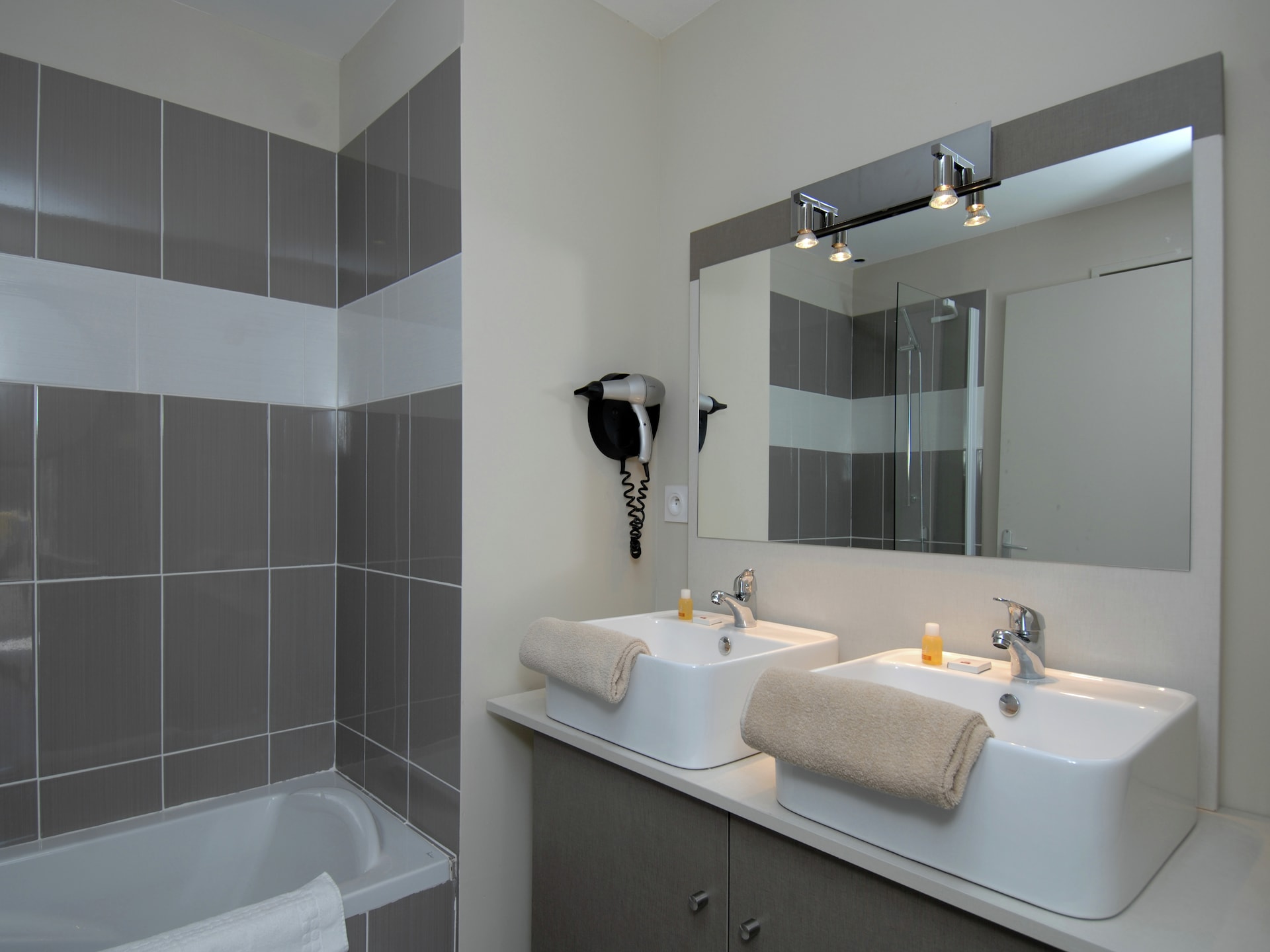 Modern appartement voor 6 personen in Le Cap d'Agde · 46 m² - foto 18