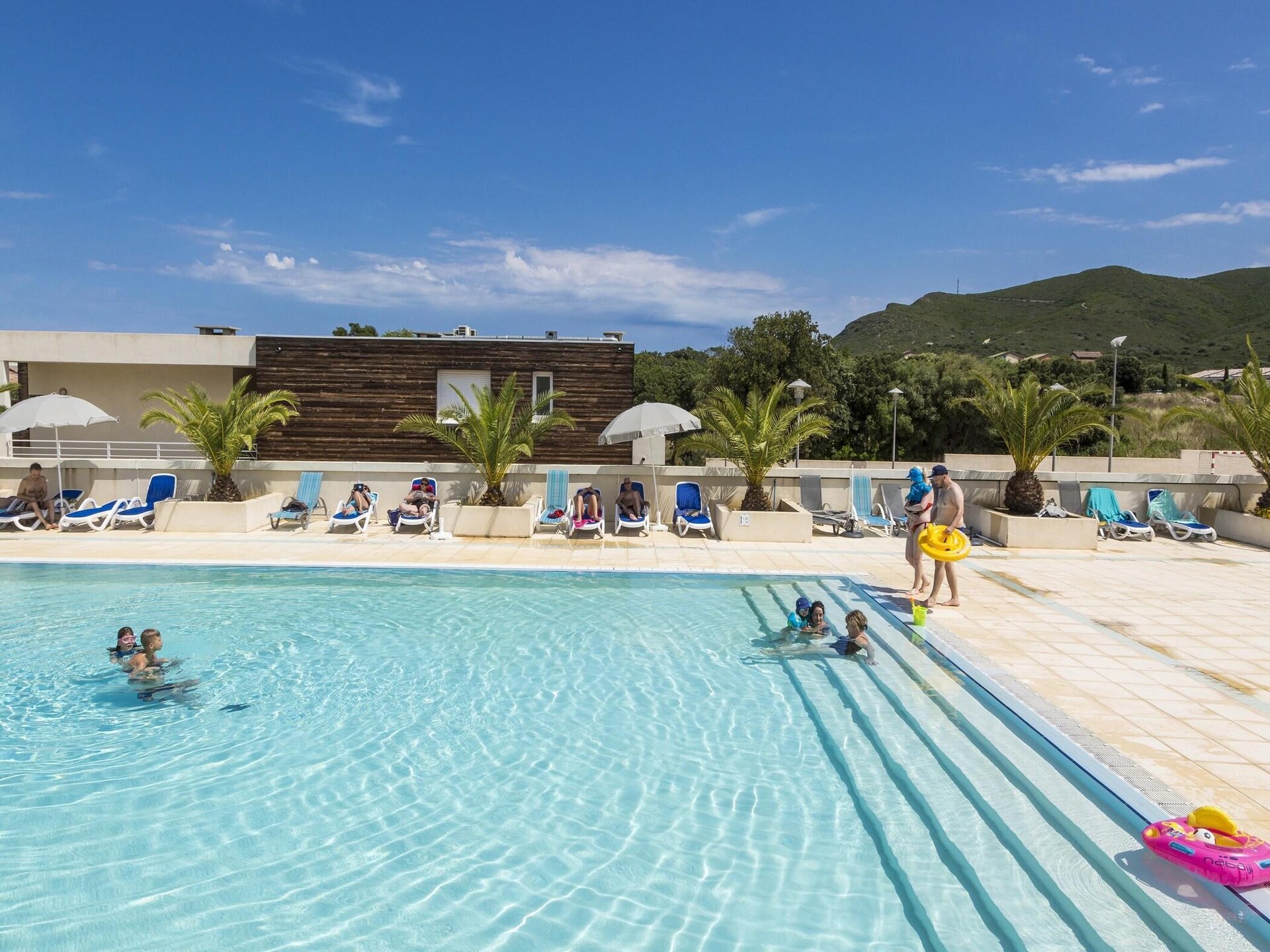Ruim vakantiehuis voor 8 personen in Belgodere, Corsica - foto 17