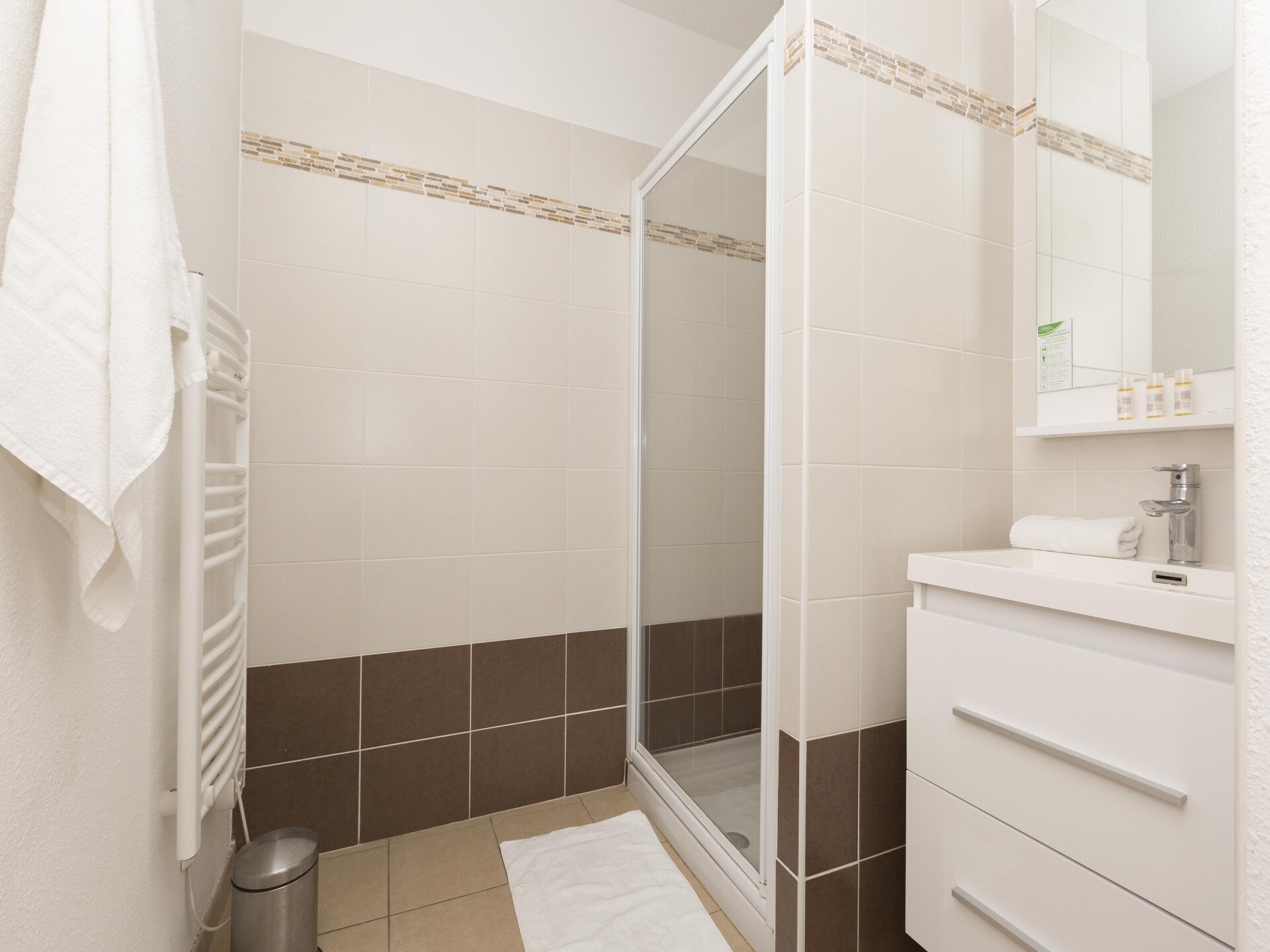 Modern appartement met airco en terras nabij Saint-Florent - foto 15