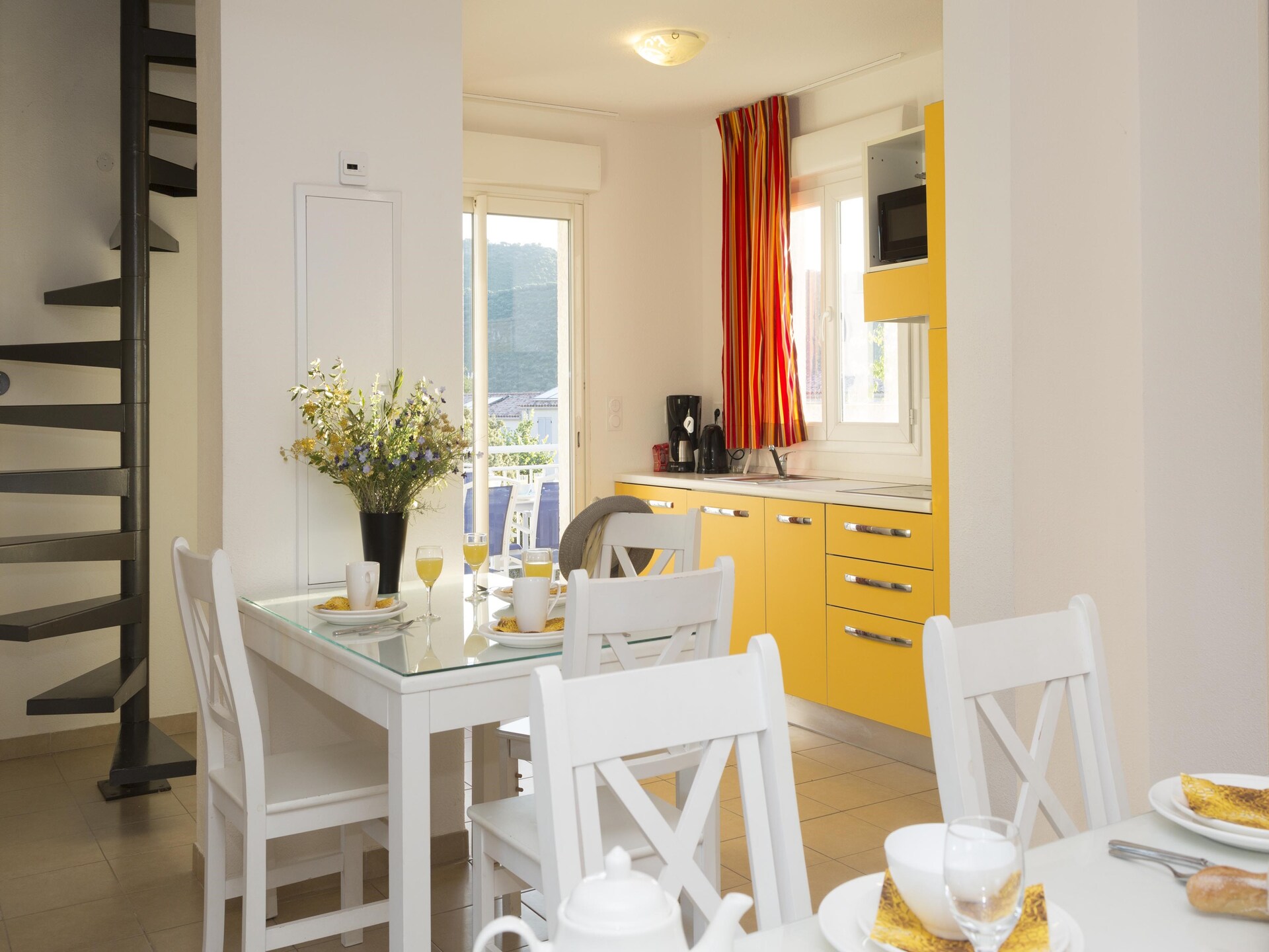 Modern appartement met airco en terras nabij Saint-Florent - foto 12