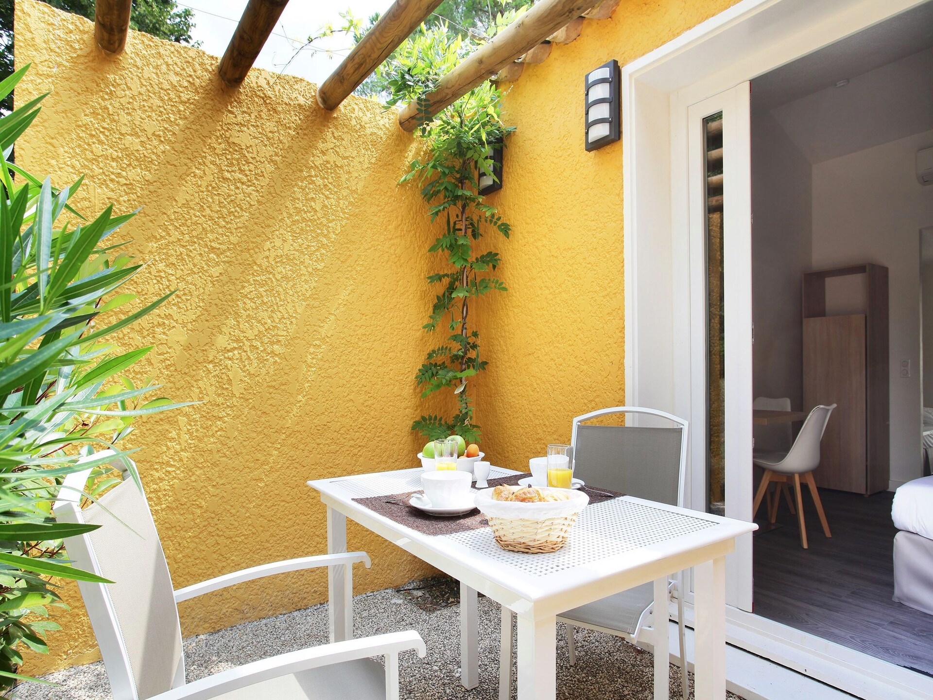Knus appartement in Arles op rustig vakantiepark - foto 14
