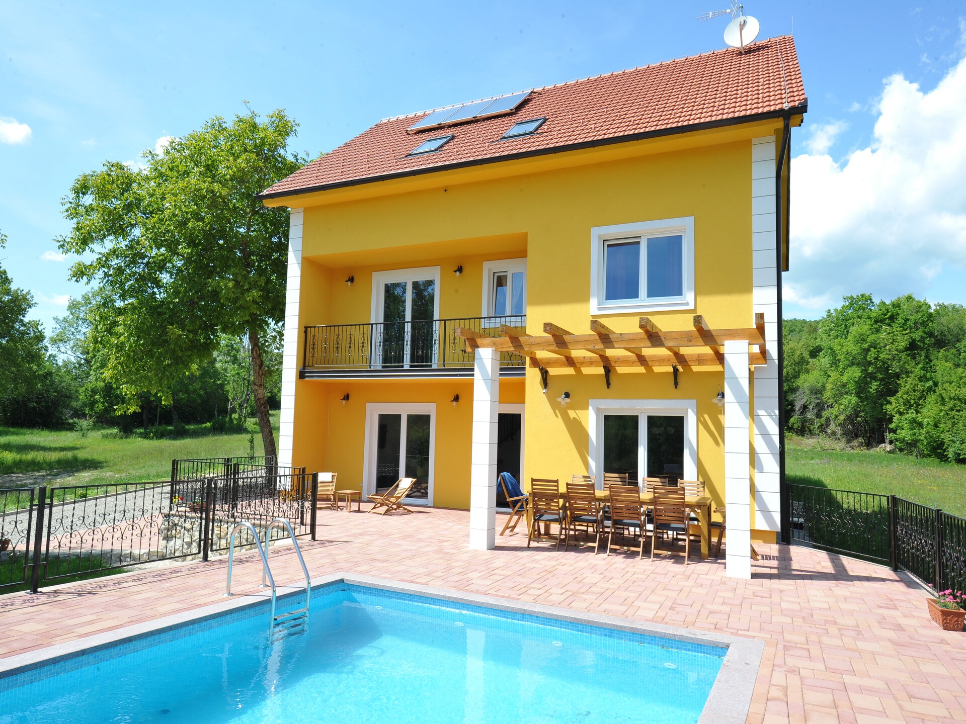 Villa Perfect Relax: Ruim vakantiehuis met privézwembad voor 10 personen in Tijarica - foto 17