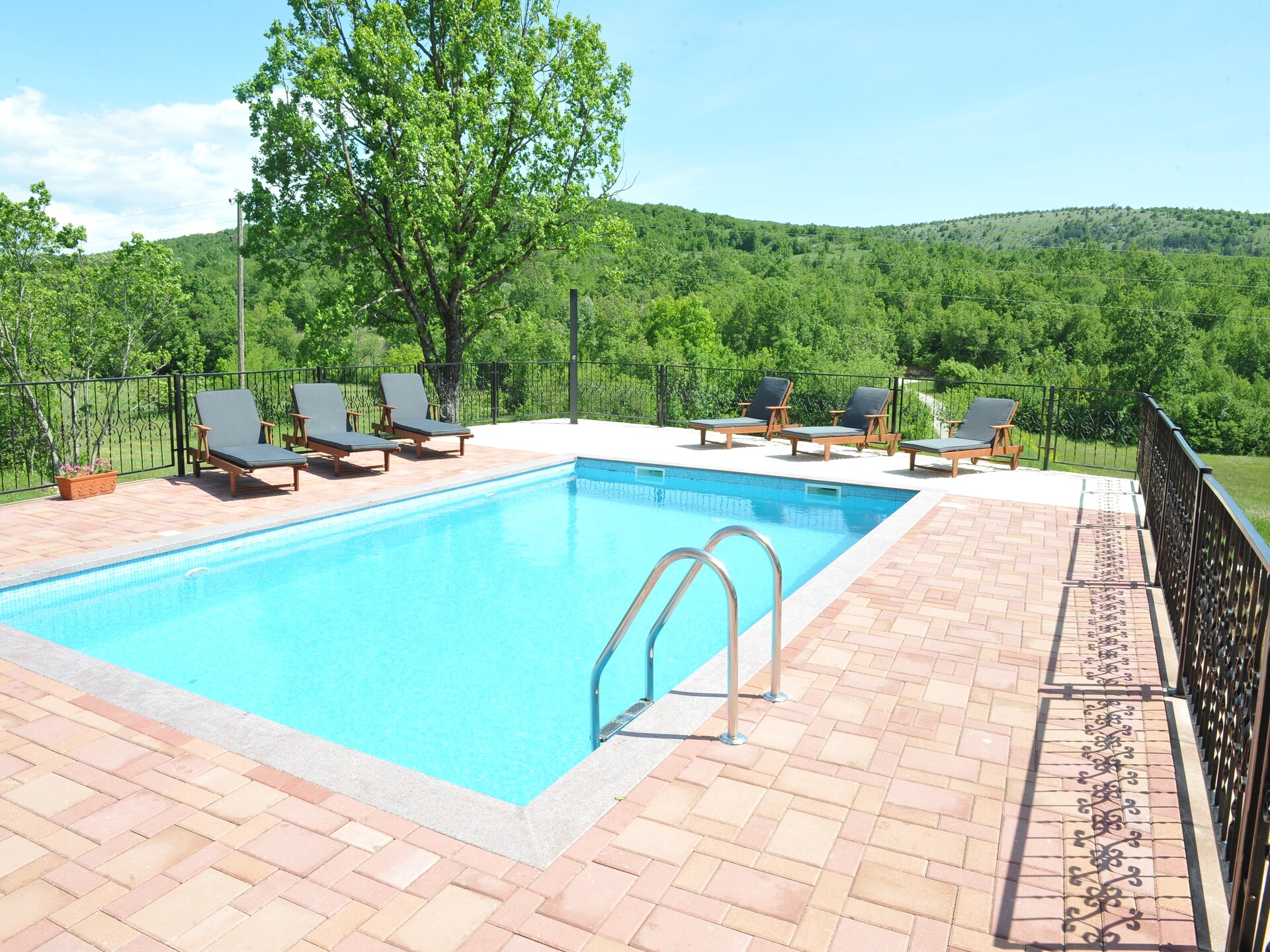 Villa Perfect Relax: Ruim vakantiehuis met privézwembad voor 10 personen in Tijarica - foto 23