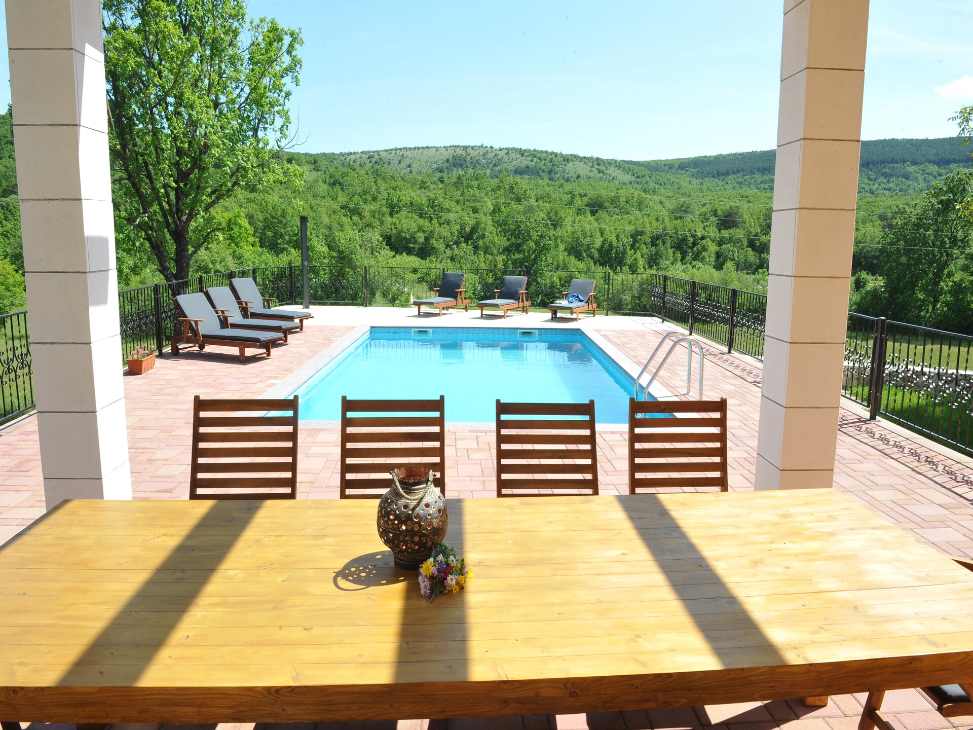 Villa Perfect Relax: Ruim vakantiehuis met privézwembad voor 10 personen in Tijarica - foto 6