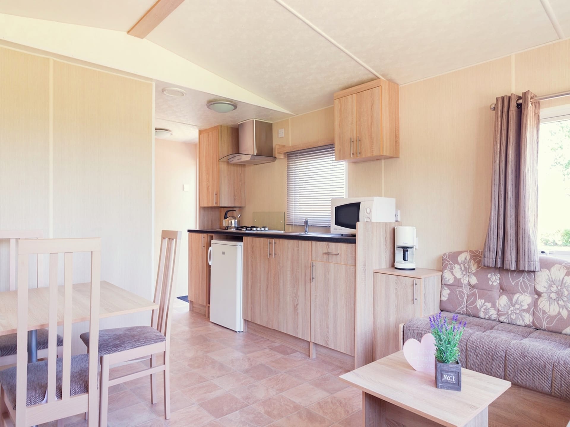 Sfeervol chalet voor 2 personen in Zuna - foto 4