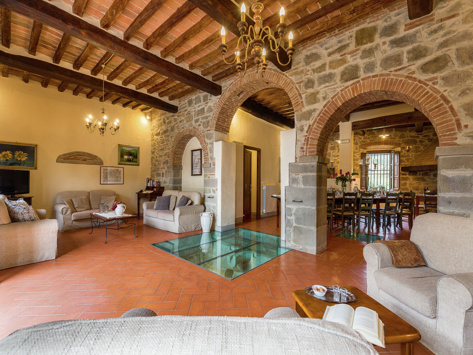 Ruime villa met privézwembad voor 17 personen nabij centrum Cortona - foto 13