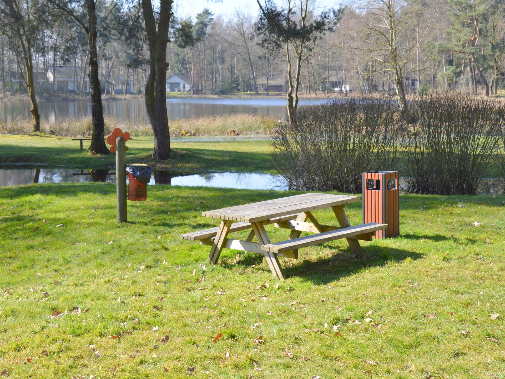 Limburgse bungalow in bosrijk vakantiepark voor 6 personen - foto 23