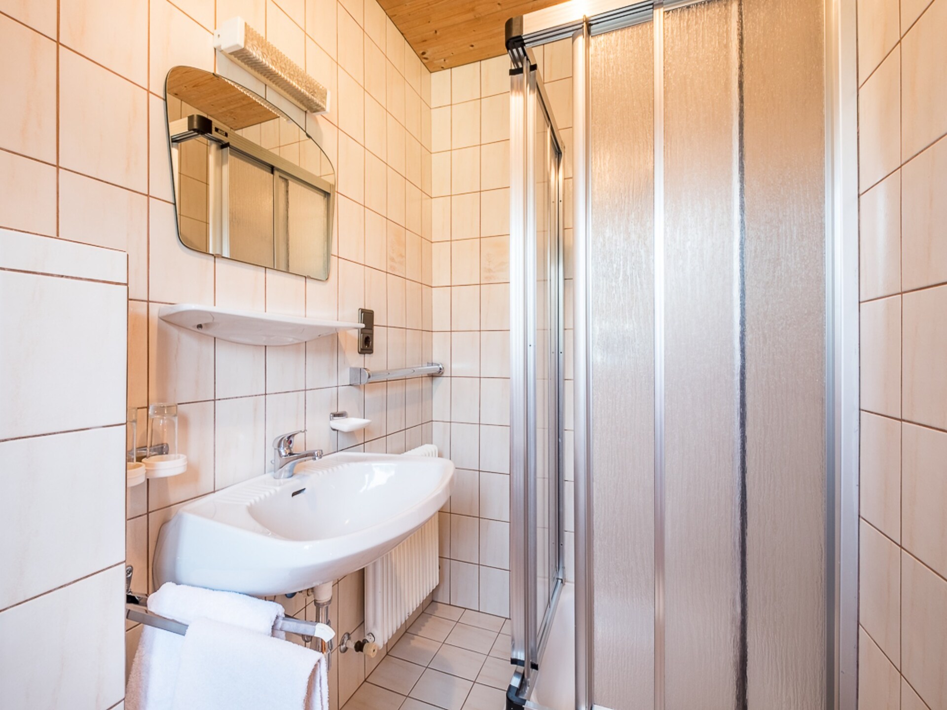 Ruim 8-persoons appartement aan de golfbaan bij Fügen - foto 27