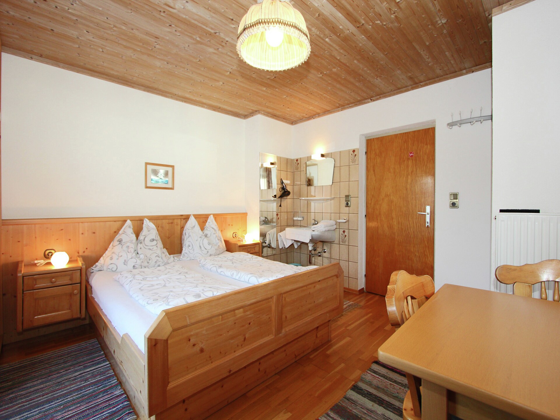 Ruim 8-persoons appartement aan de golfbaan bij Fügen - foto 25